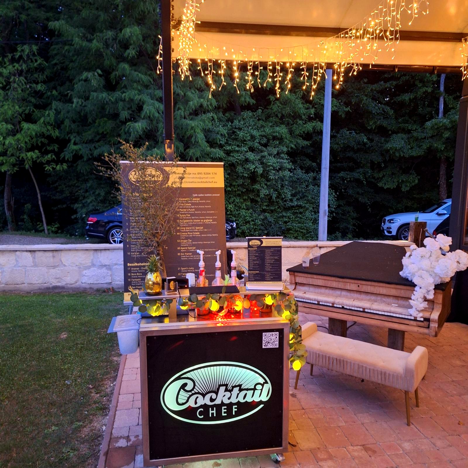 CocktailChef-Bar am Abend im Freien